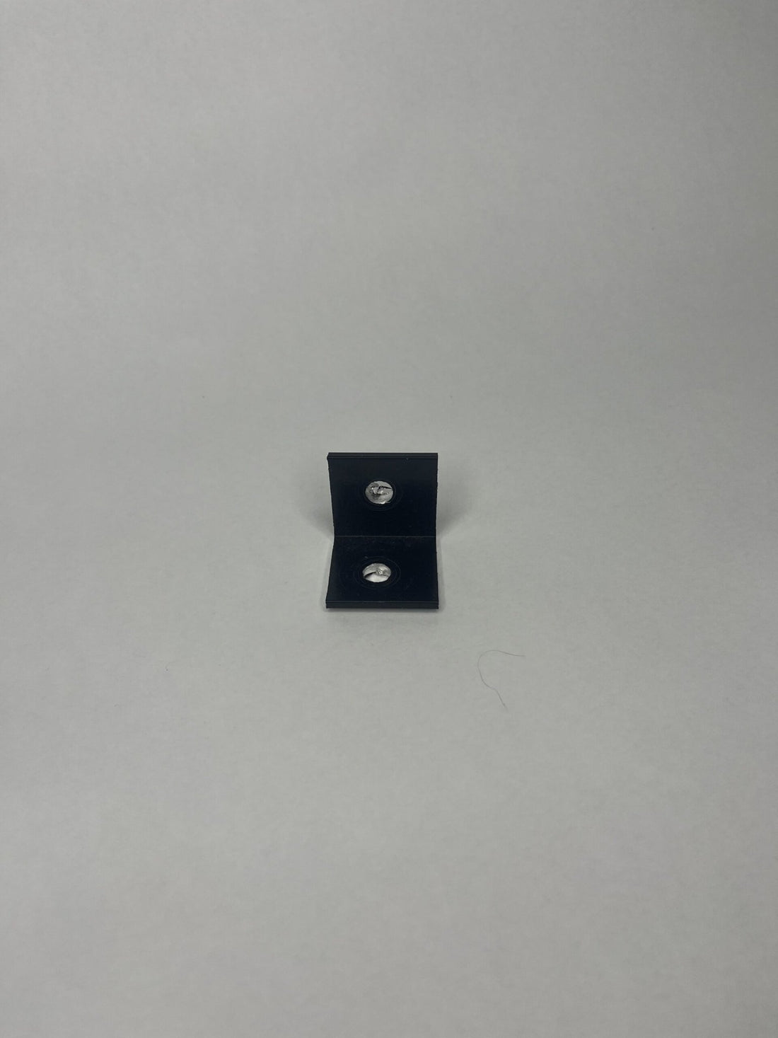 90 degree angle bracket – heavy duty - Cat Enclosure Supplies