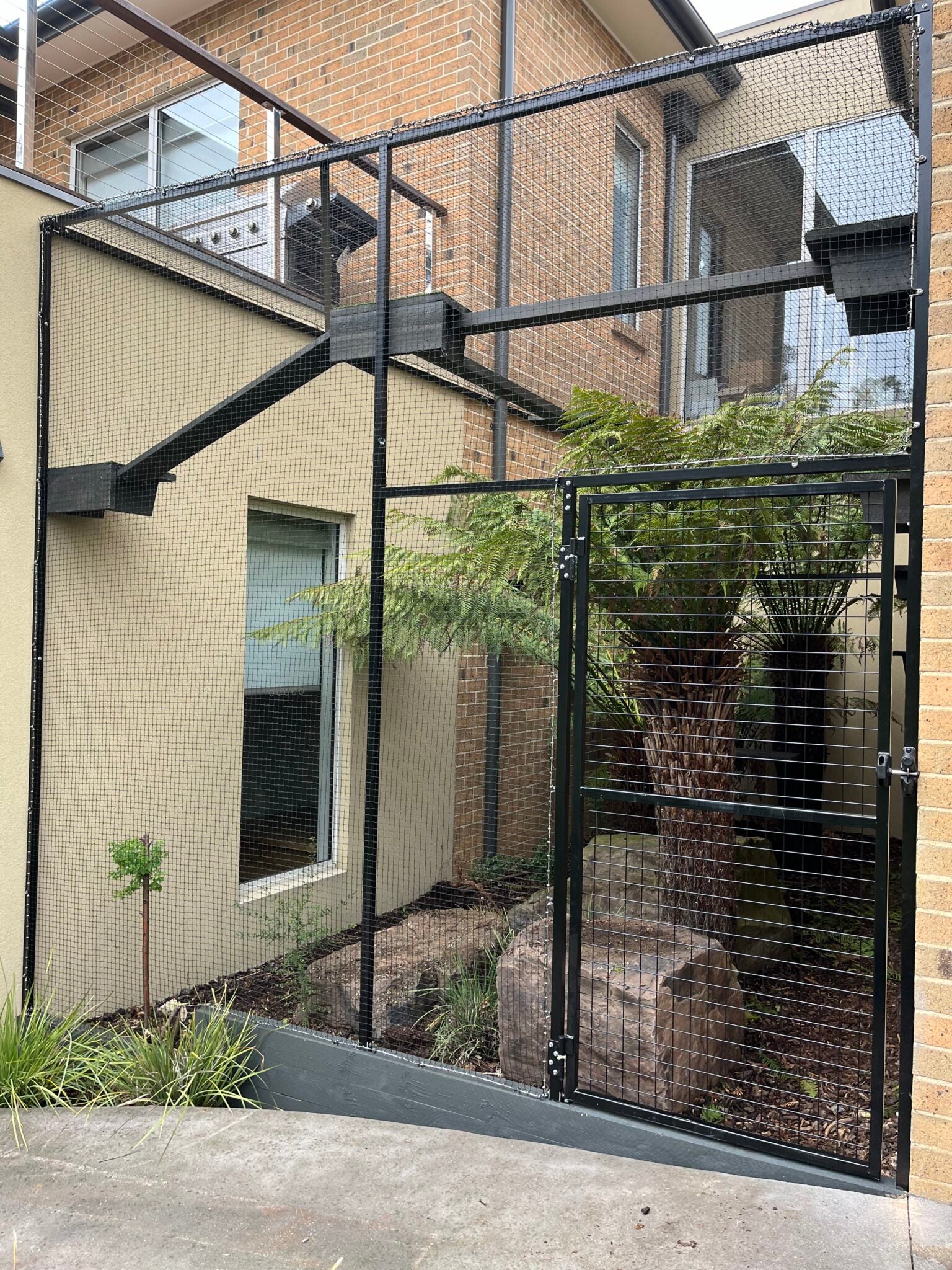 Light - Duty Aluminium Square Tube (32mm x 32mm x 1.6mm) 2m long - Cat Enclosure Supplies