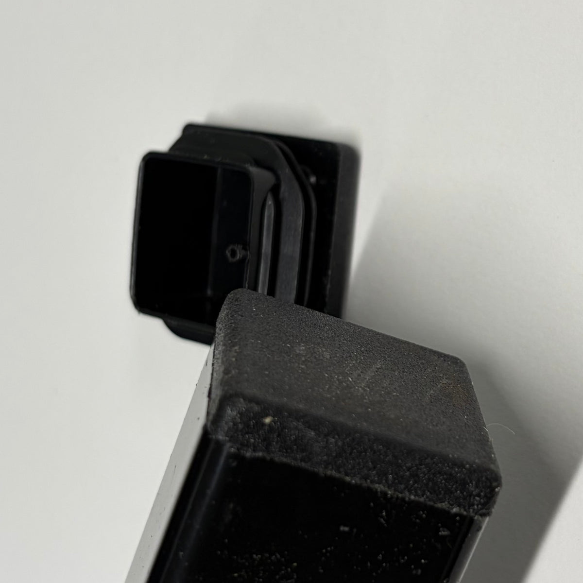 Plastic End Cap Black Suits Aluminium Tube 32mm x 32mm - Cat Enclosure Supplies