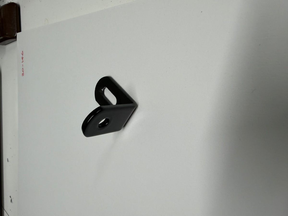 90 degree angle bracket NEW – heavy duty - Cat Enclosure Supplies