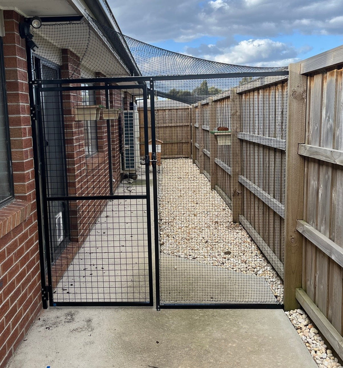 Black mesh gate – 1820mm high x 880mm wide - Cat Enclosure Supplies